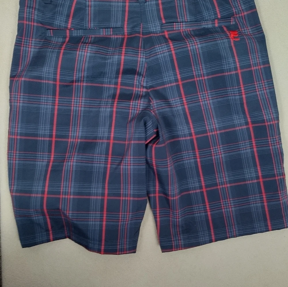 Fila Sports Men's Golf Shorts Size 32 Course Wear Black And Red Striped